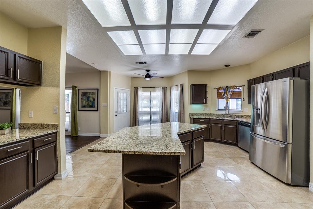 Kitchen with island