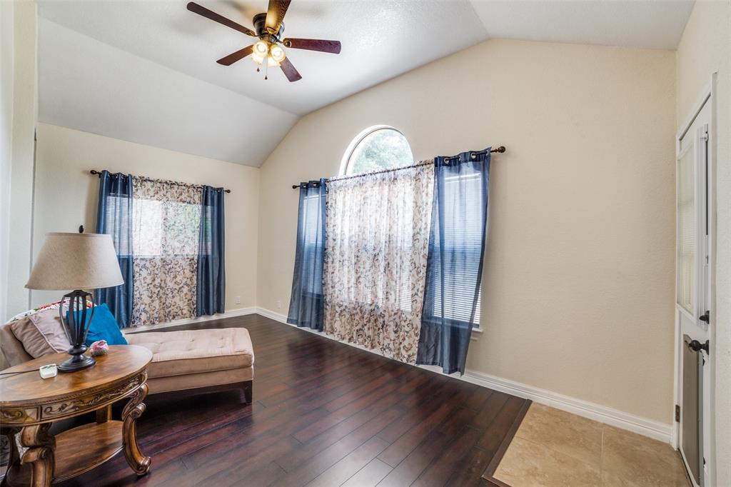 Master Bedroom Sitting area