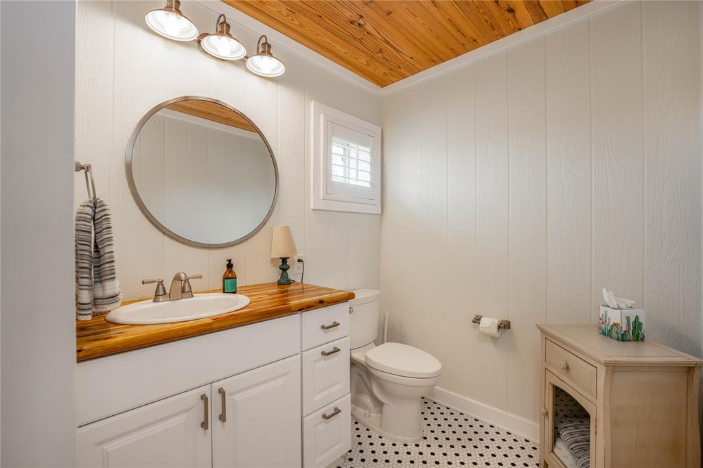 Bath in Barn