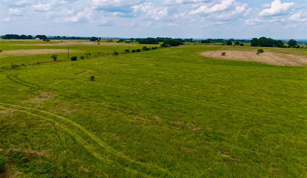 1024 E Sedan Road , Weimar, Texas image 4