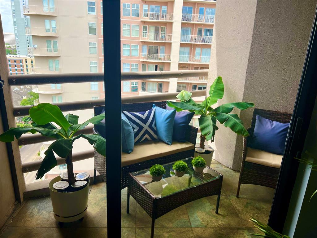 3525 Sage Rd Unit 1613