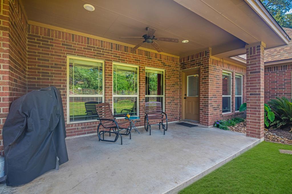 1009 Heritage Oaks Drive , Angleton, Texas image 37