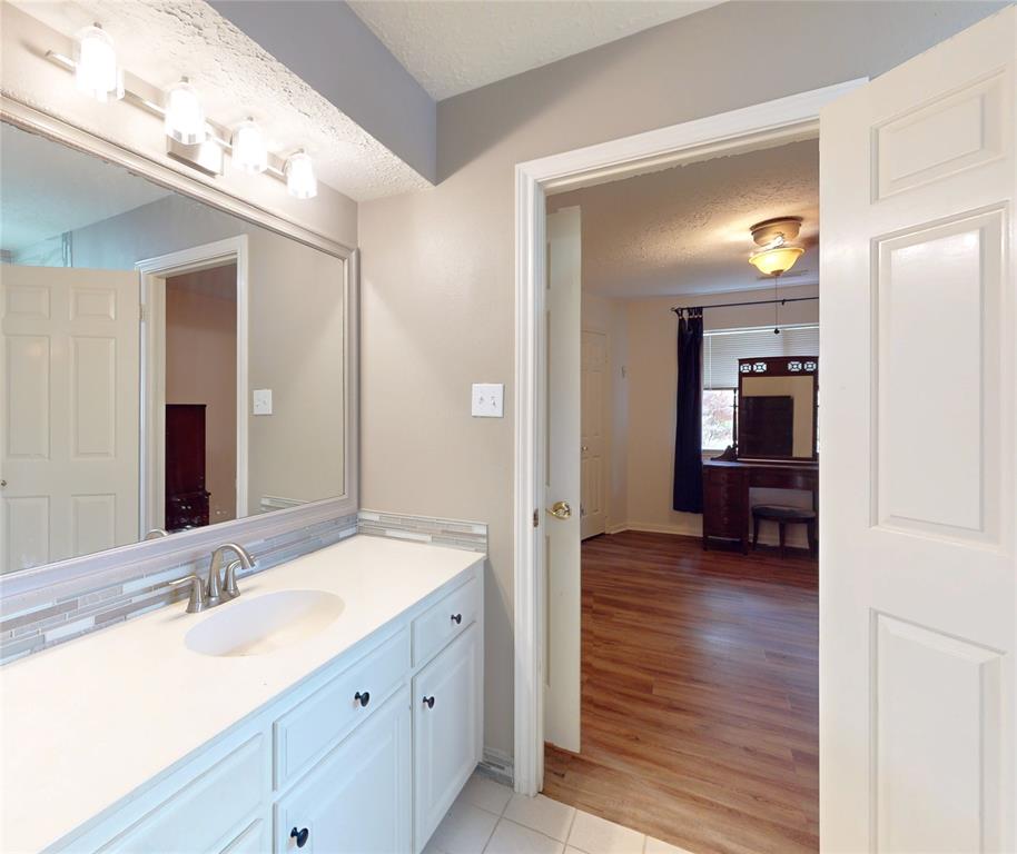 Bedroom #4 - looking into the Jack n Jill bath.