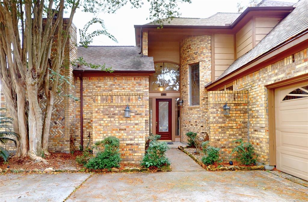 Inviting two-story foyer of 8018 Democracy Ct