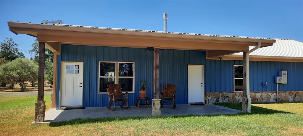 270 sq. ft. of covered back porch