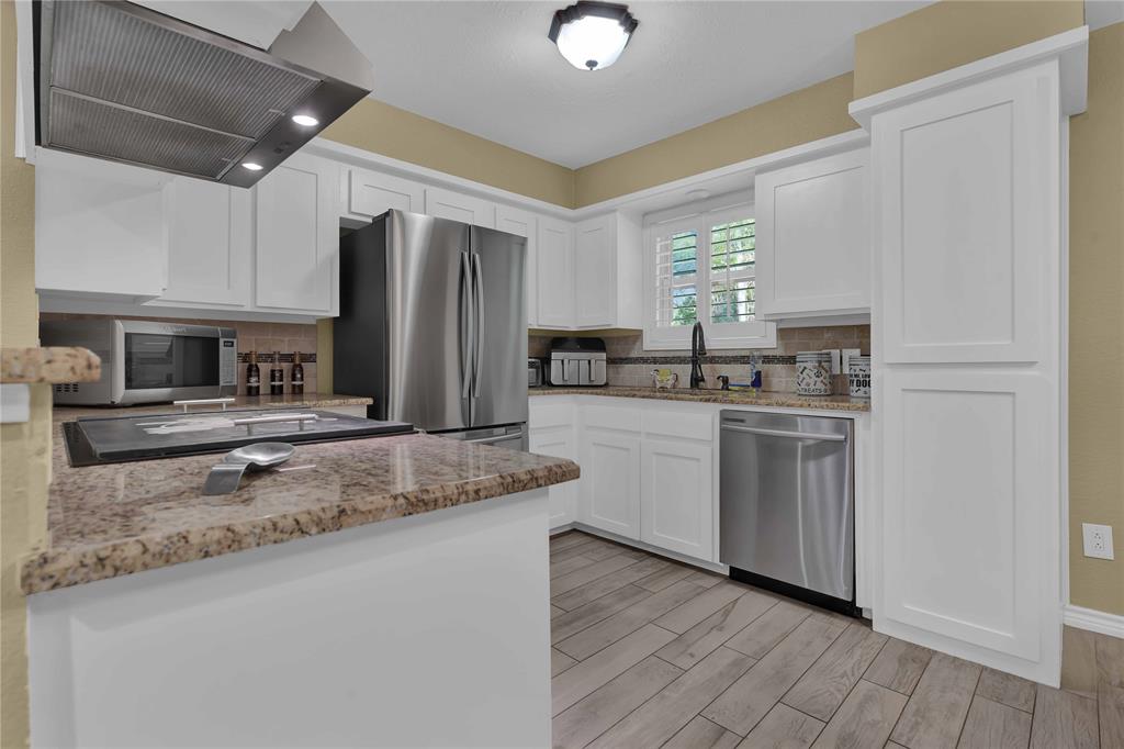 The chef in your family will love this dream kitchen! It is highly functional. Pantry for storage and tons of cabinets.