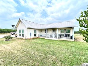 977 Private Road 1688, Moore, TX, 78057