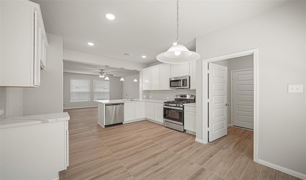 Dining area off kitchen