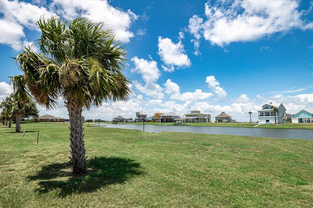 2009 Nelson Avenue , Port Bolivar, Texas image 11