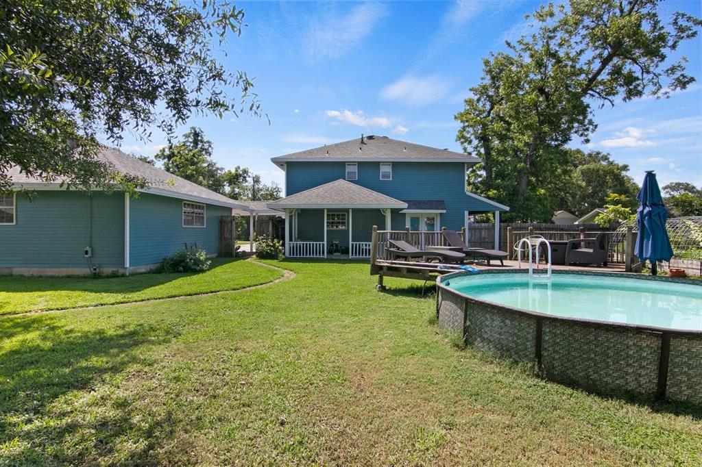 6825 Capitol Street , Groves, Texas image 32