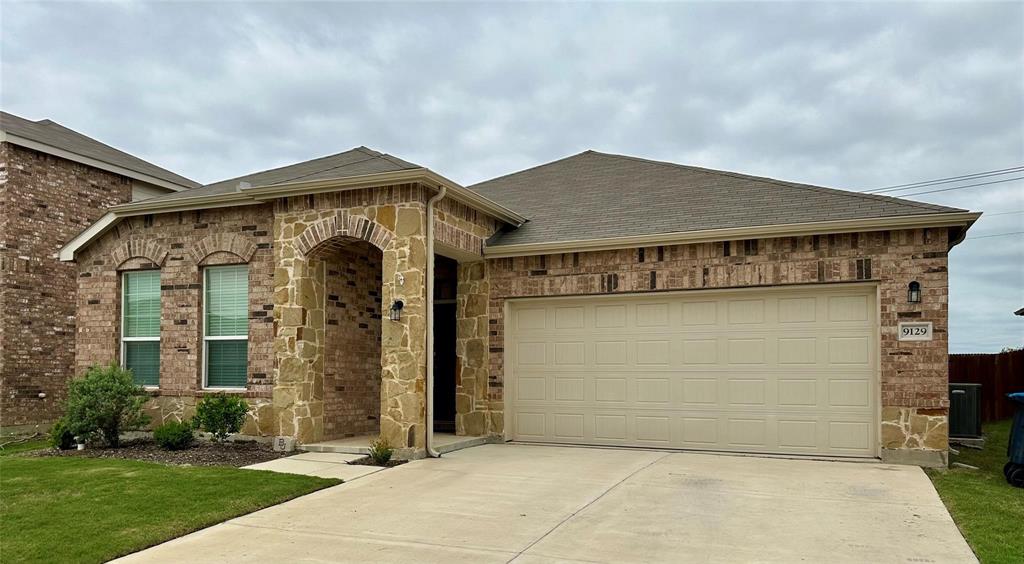 9129 Redshire Lane , Fort Worth, Texas image 4