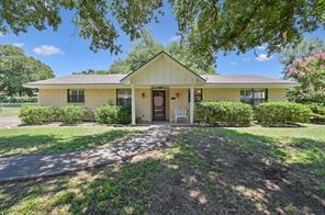 1201 S State St, Madisonville, TX 77864