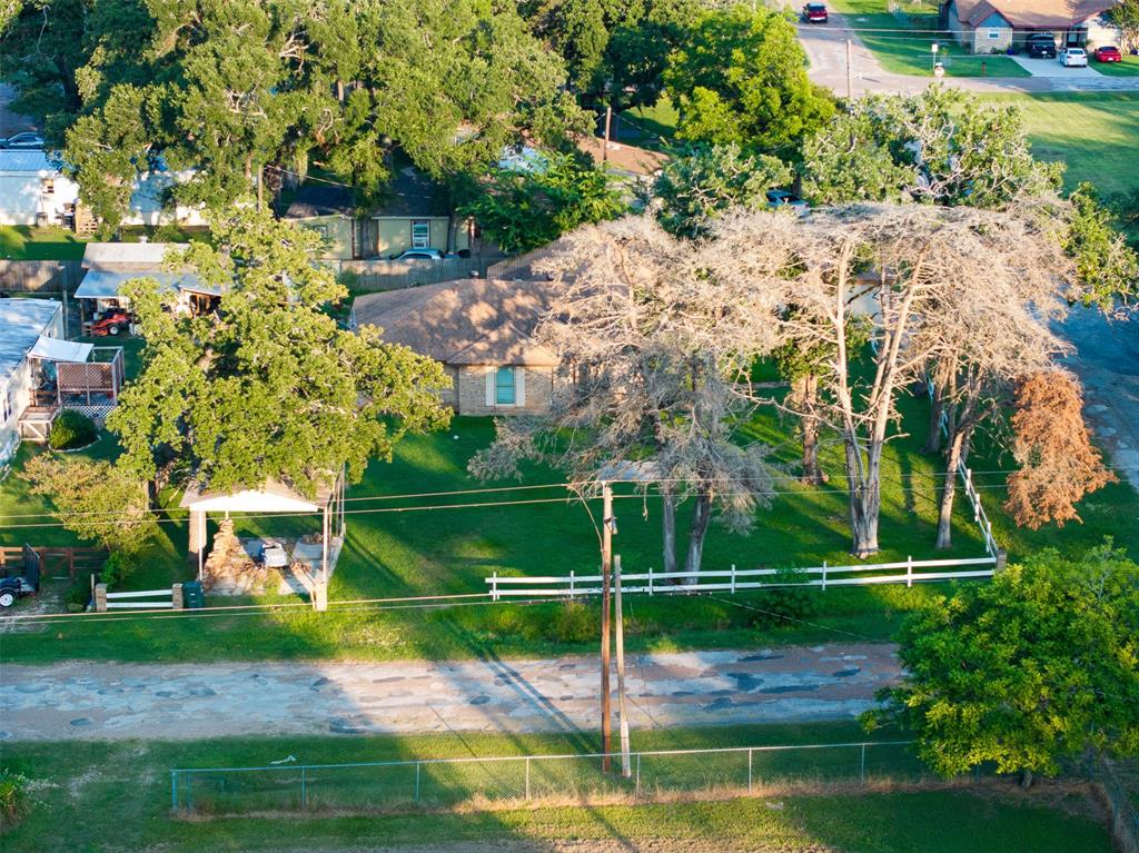 853 7th Street , Somerville, Texas image 14