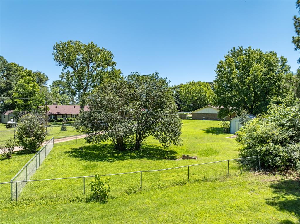 20672 Post Oak Drive , Chandler, Texas image 33