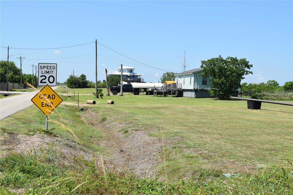 Frontage along 22nd St from Bay Shore Drive