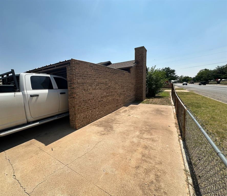 1111 NW 8th Place , Andrews, Texas image 27