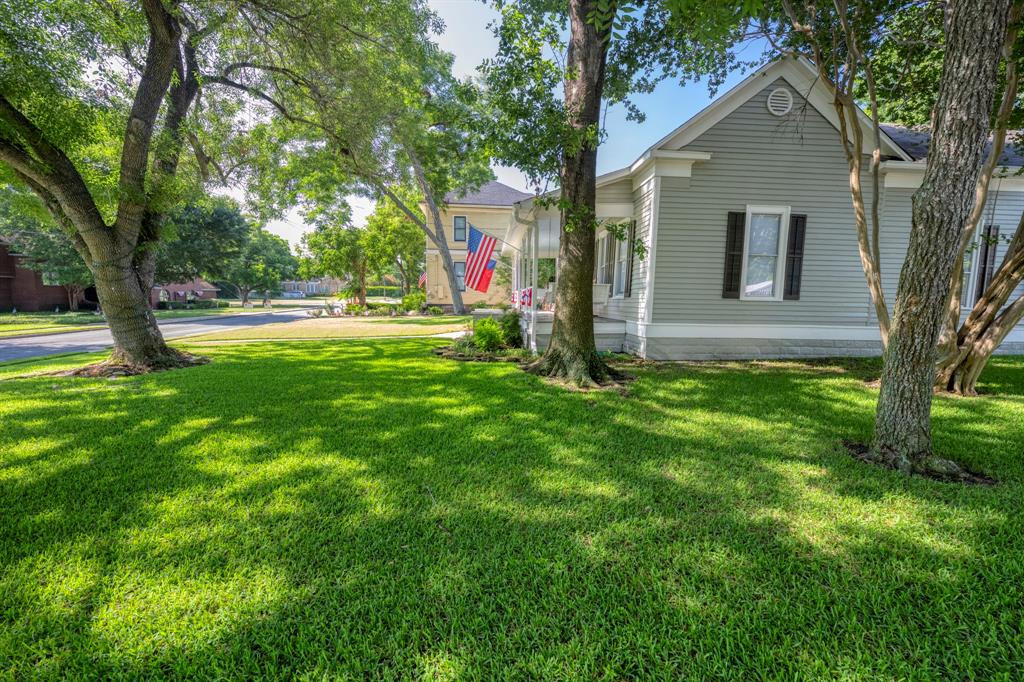 405 Ross Street , Brenham, Texas image 17