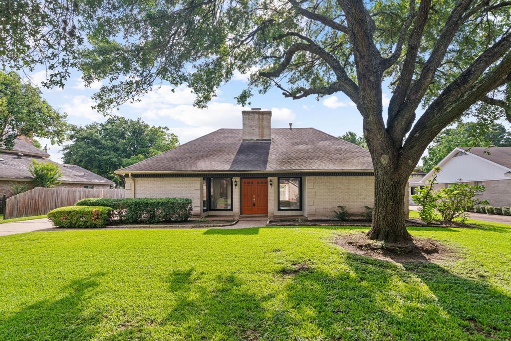 2803 Bermuda Dunes Dr