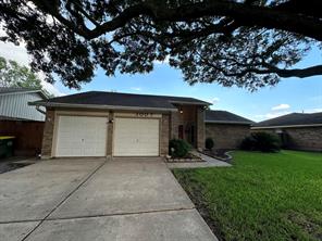 3007 Chester Dr, Pearland, TX 77584
