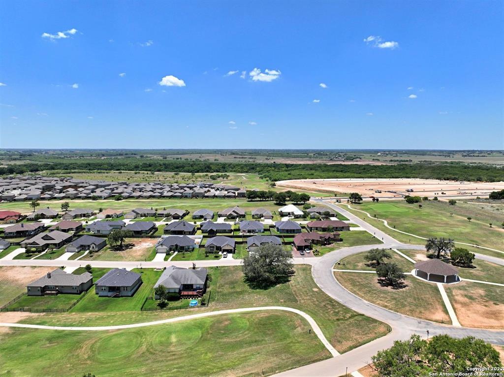 100 Grand View , Floresville, Texas image 11