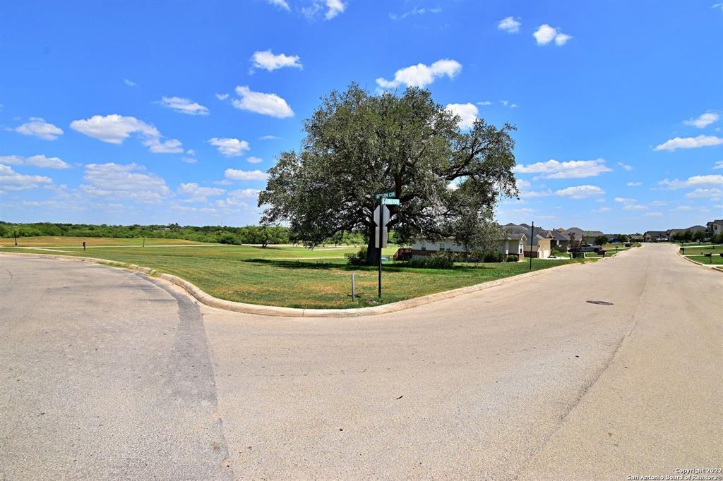 100 Grand View , Floresville, Texas image 19