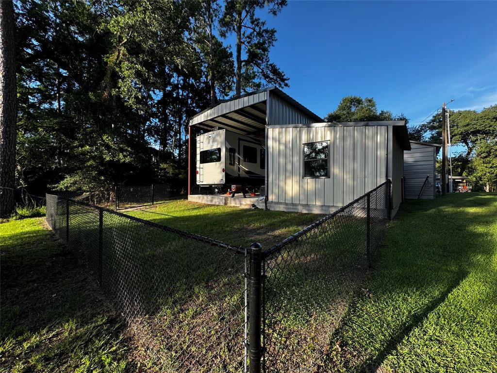 175 Lake Shore Street , Trinity, Texas image 8