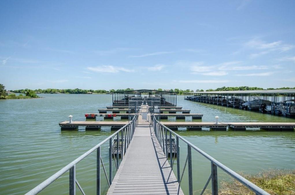 Marina & Fishing Pier