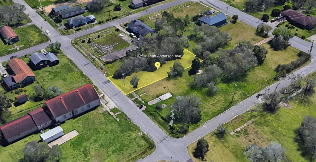 1025 Marian Anderson Ave