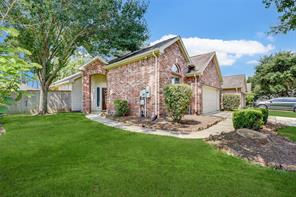 1310 Varese Dr, Pearland, TX 77581