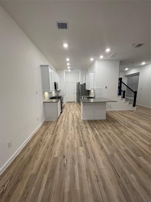 Dining/Kitchen