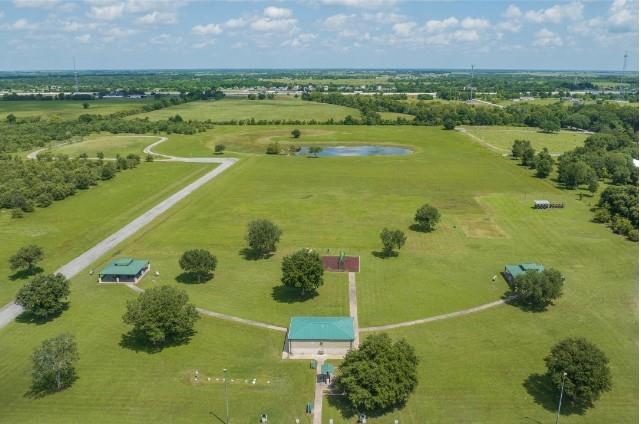 939 Rosewood Trail , Beasley, Texas image 7