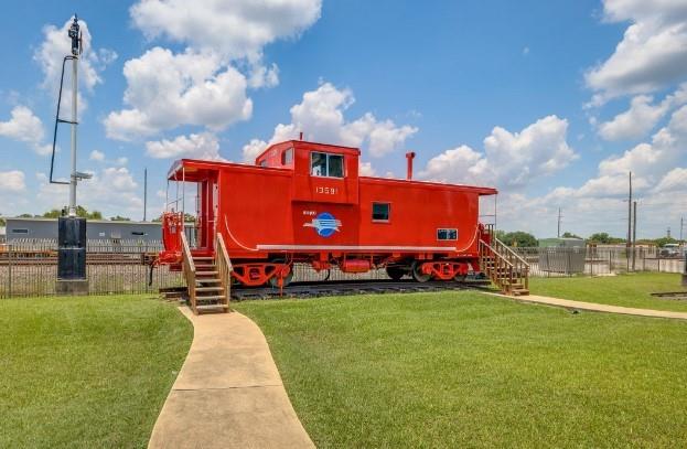 939 Rosewood Trail , Beasley, Texas image 9