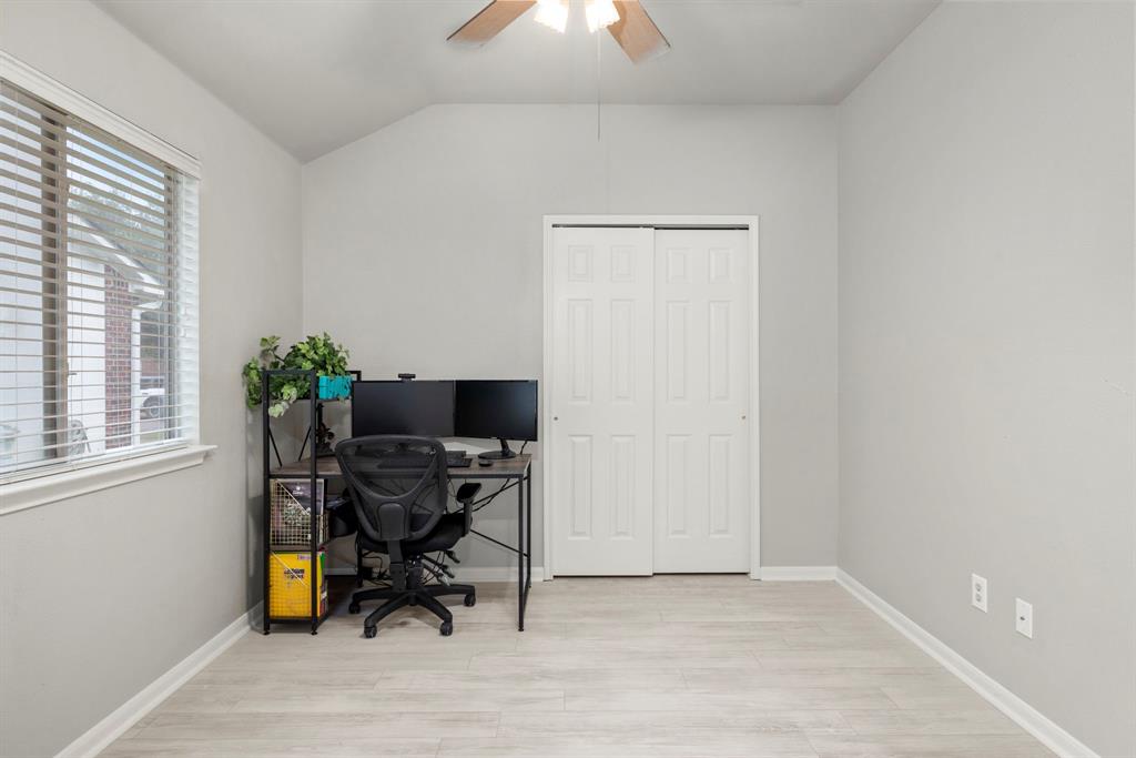 This flex space has many options for uses. Make it an in-home office, workout room, game room, or a 4th bedroom.