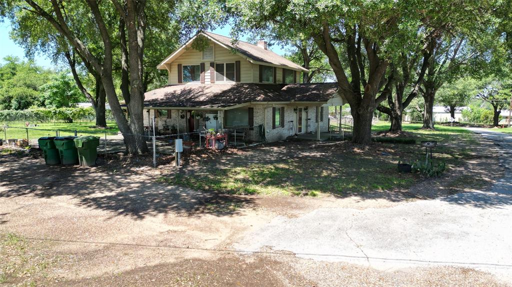 5 W Manning Street , Madisonville, Texas image 19