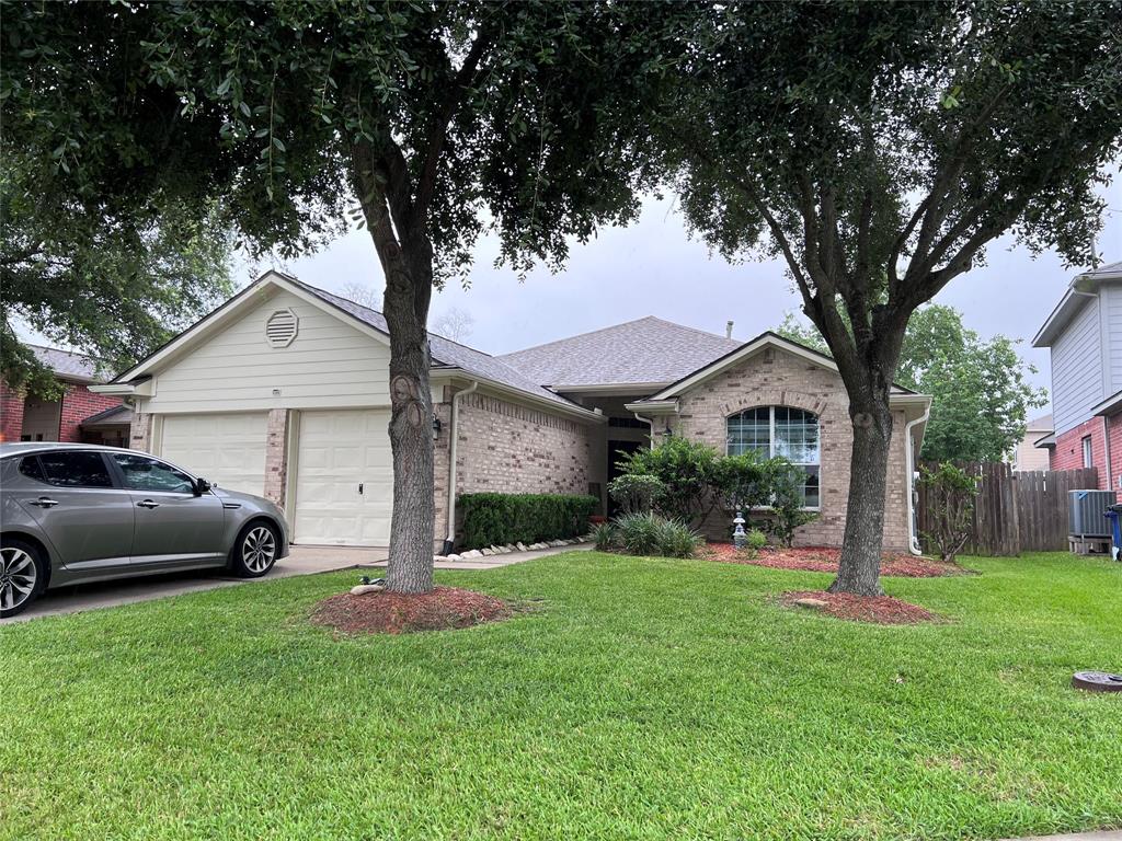 209 Flat Crk Ln