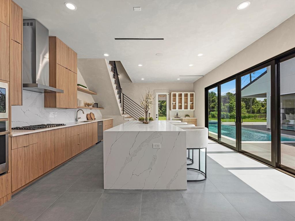 5619 Grande Gables DR