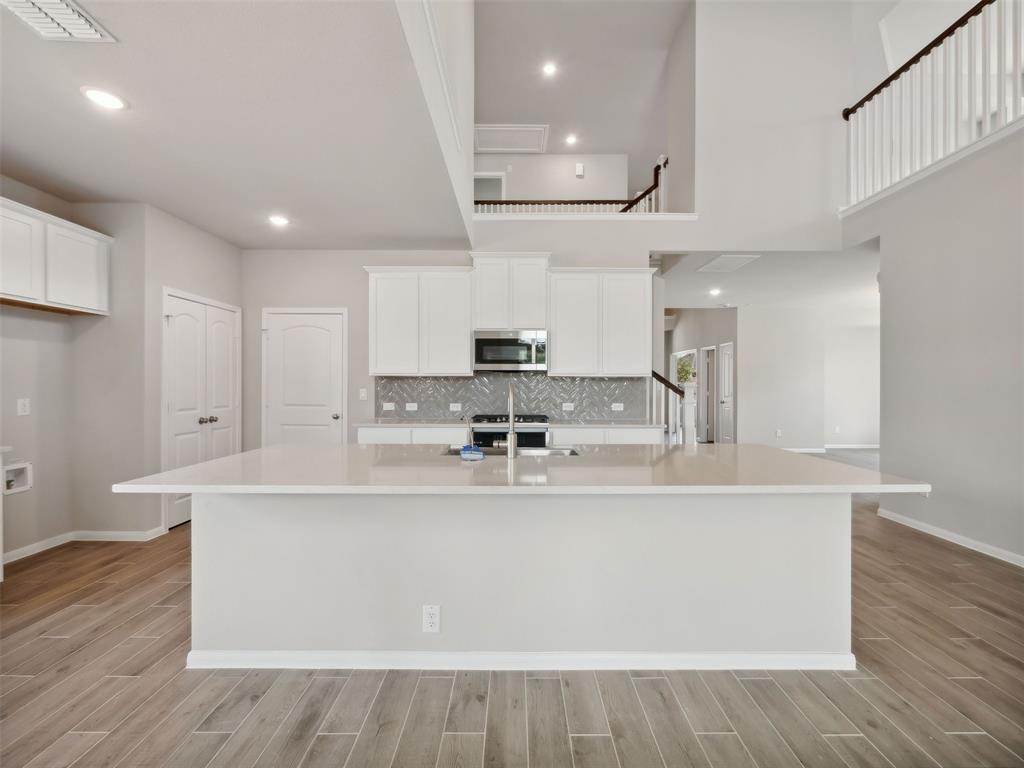 Lovely kitchen (*Photo not of actual home and used for illustration purposes