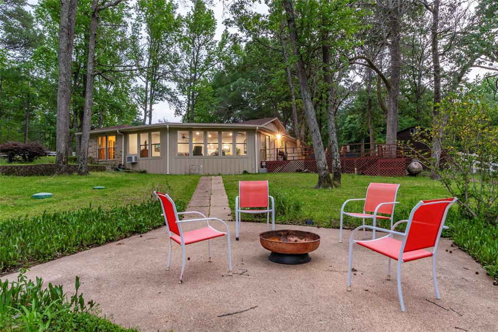 outdoor firepit area to roast some marshmallows or hot dogs