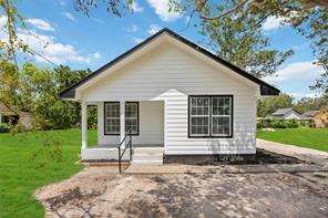 8125 Hoffman St, Houston, TX 77016