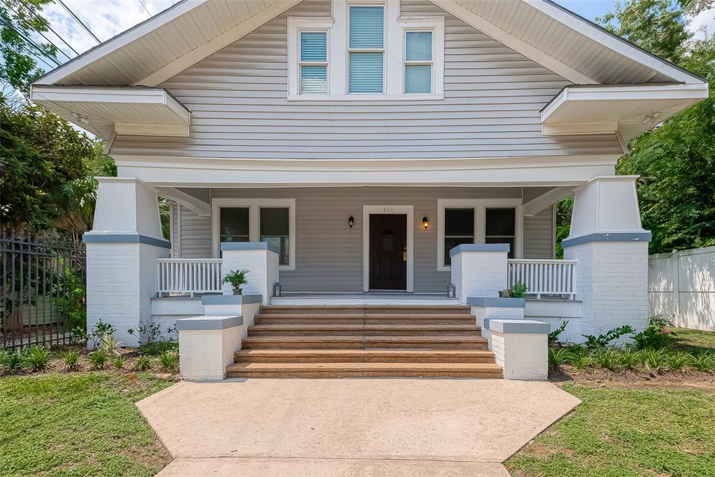 911 Harold St