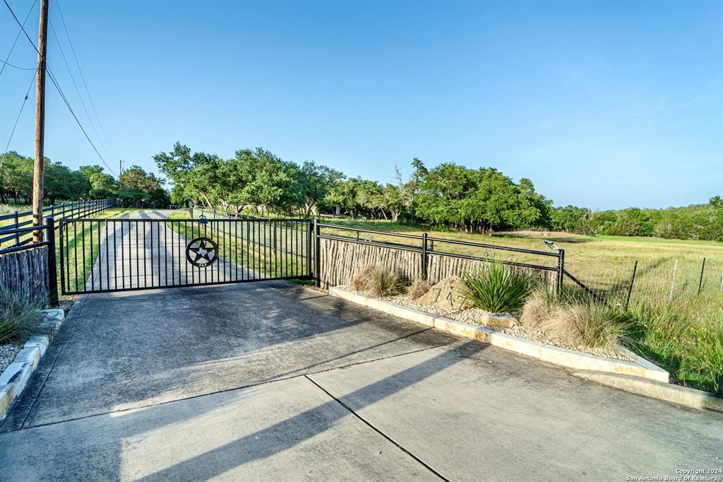 747 799 Stallion Ests