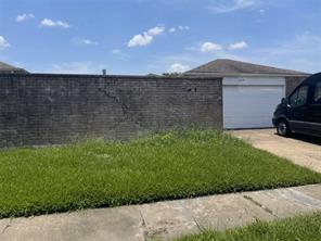 9314 Clipperwood Pl, Houston, TX 77083