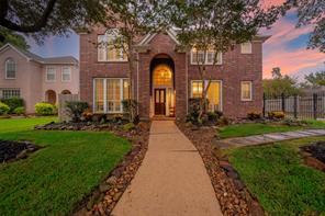 11506 Lakewood Pl, Houston, TX 77070