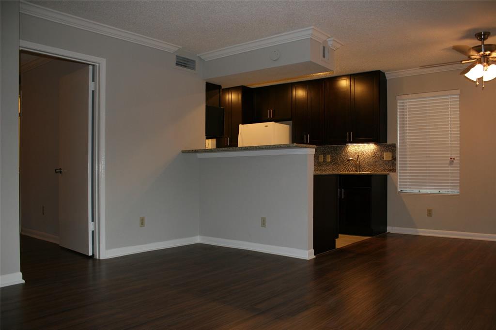 Photo #4: 63160554 Listing 