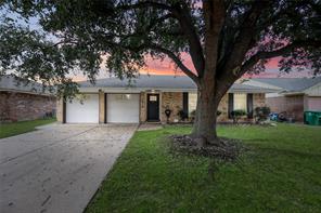 5818 Hoover St St, Houston, TX 77092