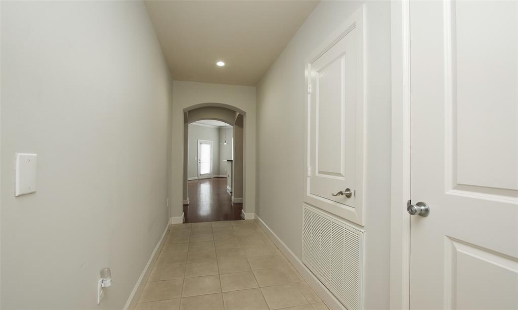 Photo #6: 67363534 Listing 