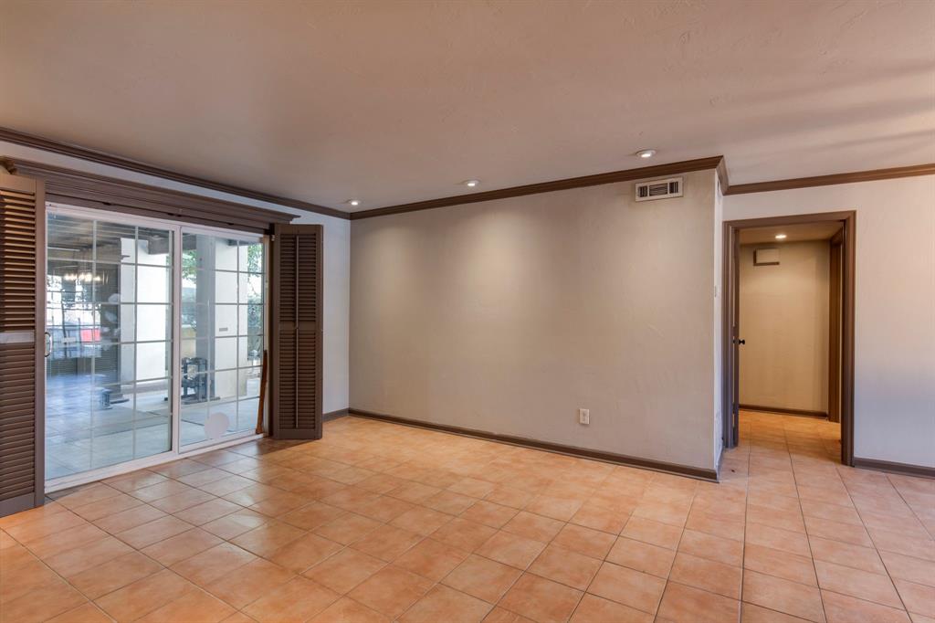 Photo #6: 24844904 Listing 