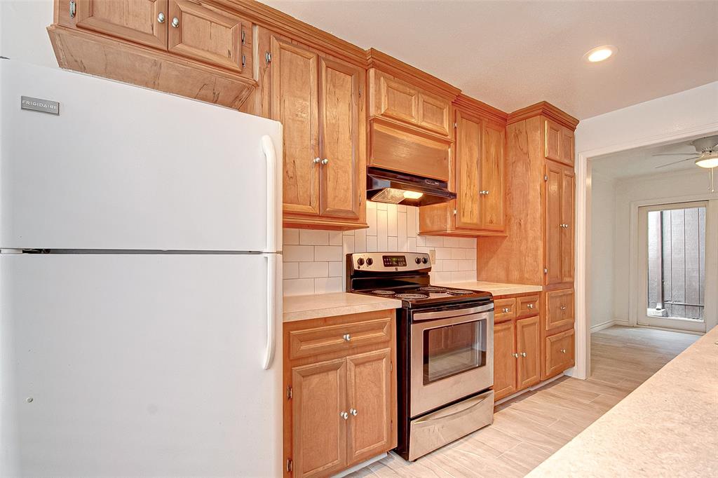 Photo #7: 75230948 Listing 