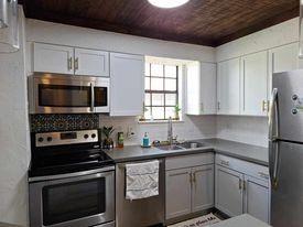 Photo #10: 74418214 Listing 