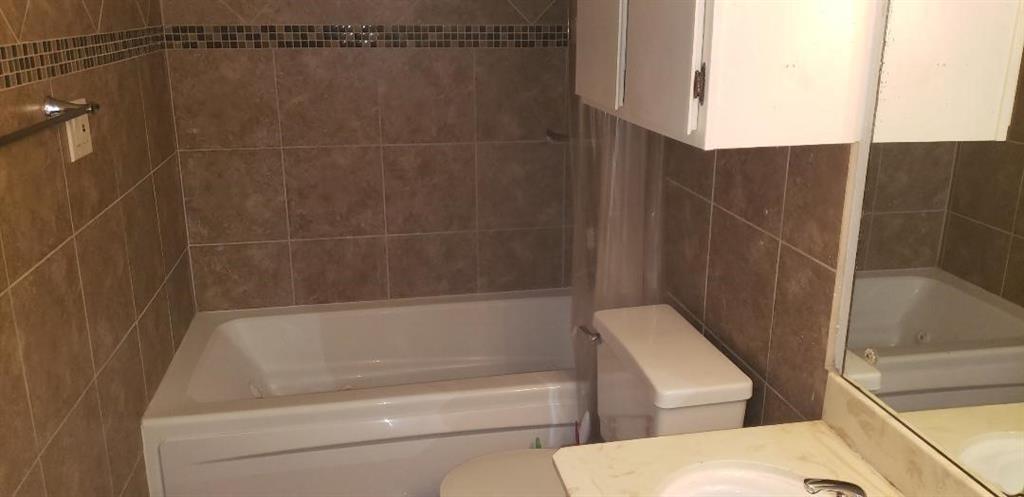 Photo #6: 28572953 Listing 